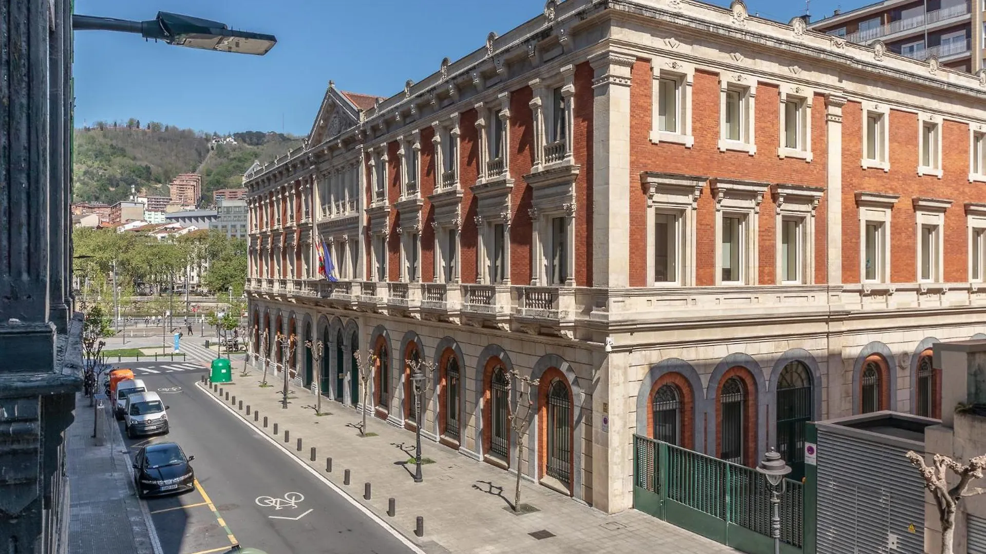 Aston - Bilbao Amplio Y Centrico Apartment