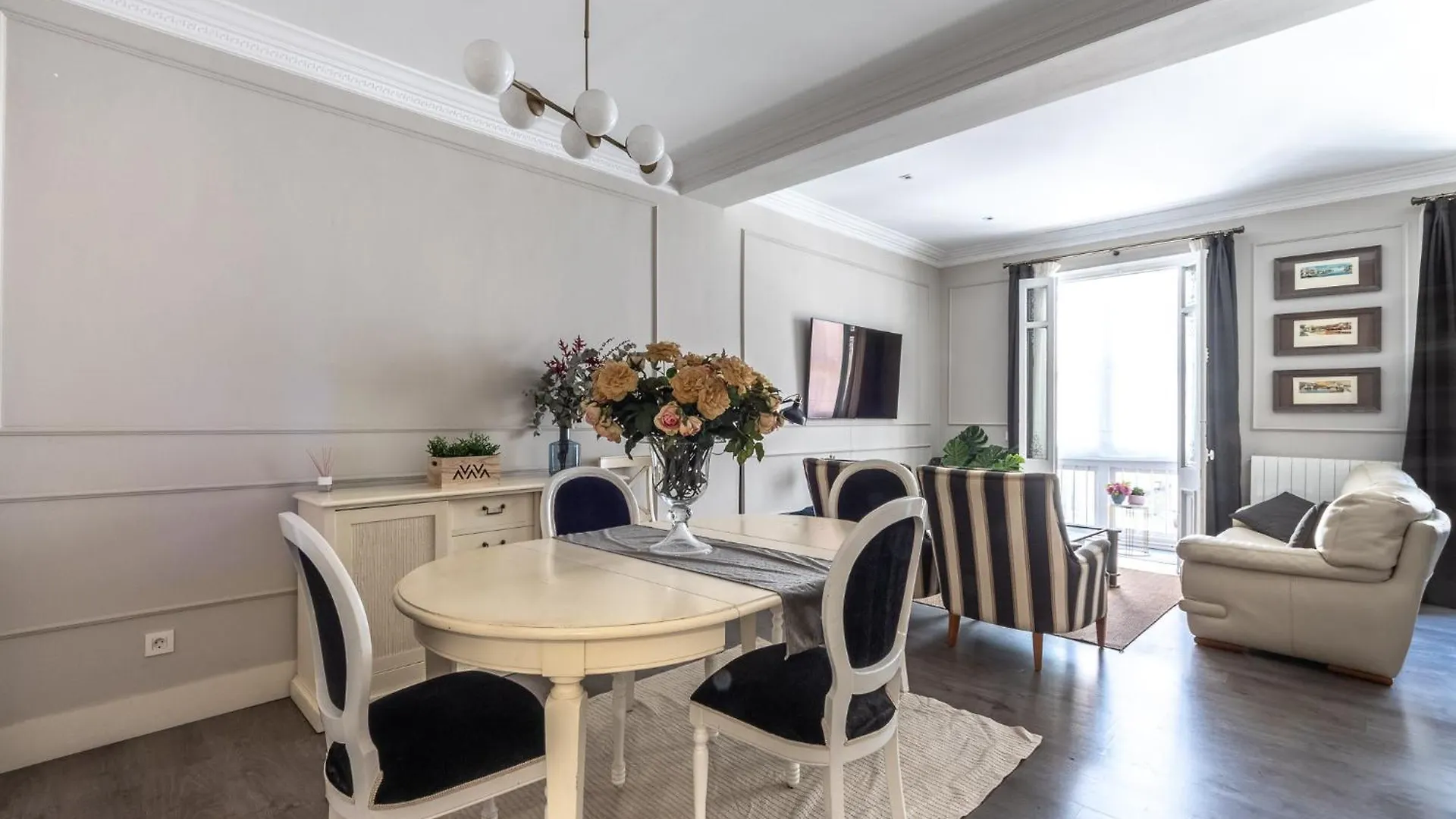 Aston - Bilbao Amplio Y Centrico Apartment 0*,