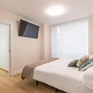 Apartamento Nuevo Y Luminoso En Plaza Moyua, Bilbao