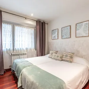 Apartamento Amplio Y Acogedor Junto A Plaza Zabalburu, Bilbao